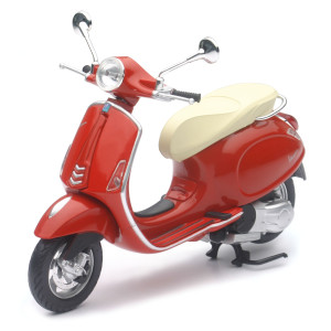 Moto Piaggio Vespa Primavera Roja Escala 1:12 New Ray Colección 