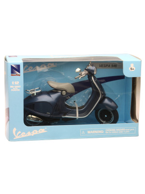 VESPA 946 NEGRA 1:12 (MET073)*42